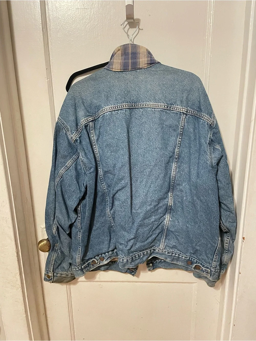 Levi's Light Blue Denim Trucker Jacket with Plaid heavy Lining